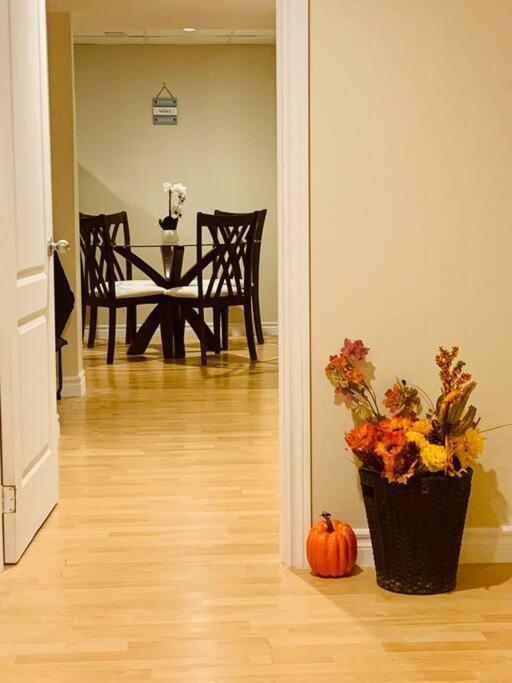 Finished 2 Bedroom Apartment In An Upscale Area Of Ейджакс Екстериор снимка