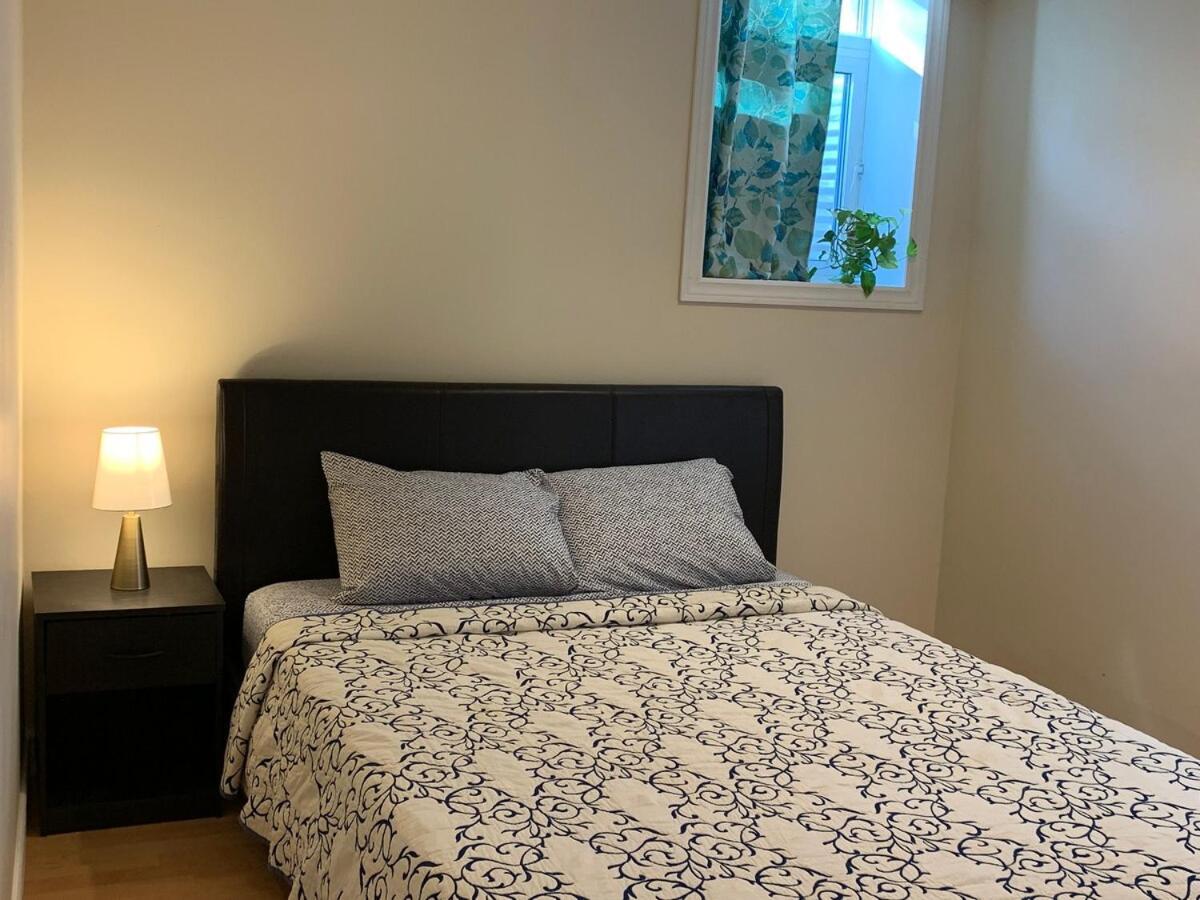 Finished 2 Bedroom Apartment In An Upscale Area Of Ейджакс Екстериор снимка